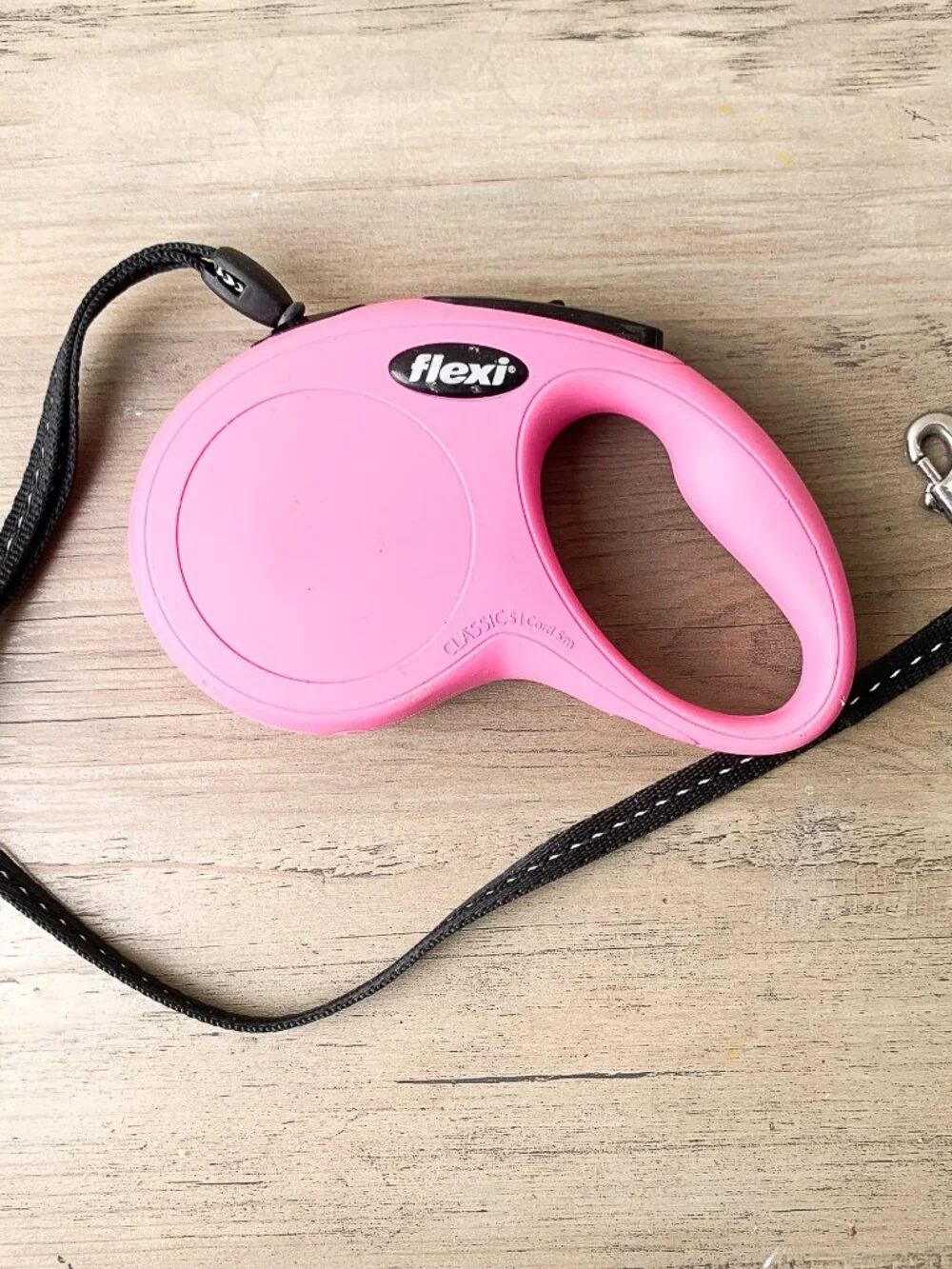 Pink Flexi Leash for Medium Size Dogs. Cord Lead.. 16 feet. Good Condition. - Picture 11 of 11